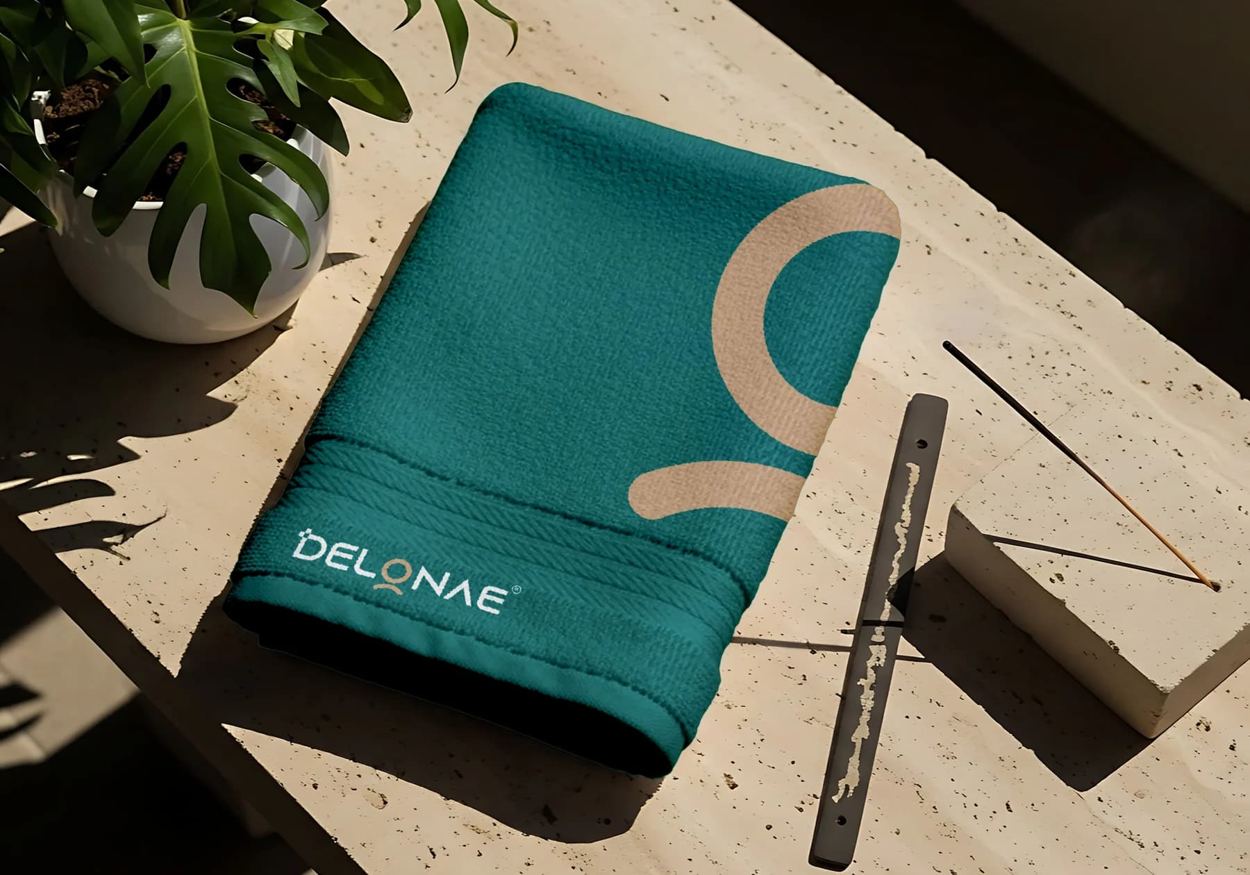 Delonae — image 5 of 10