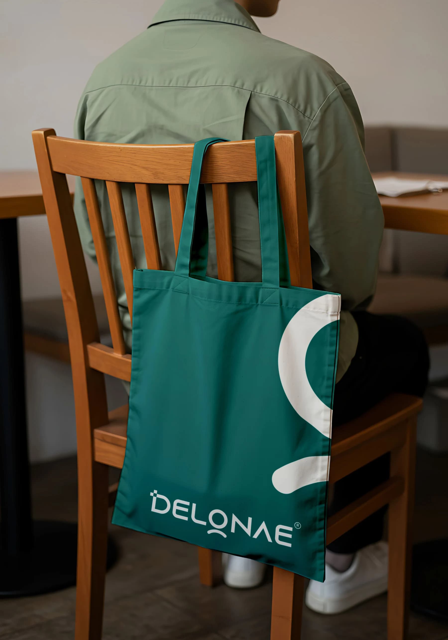 Delonae — image 8 of 10